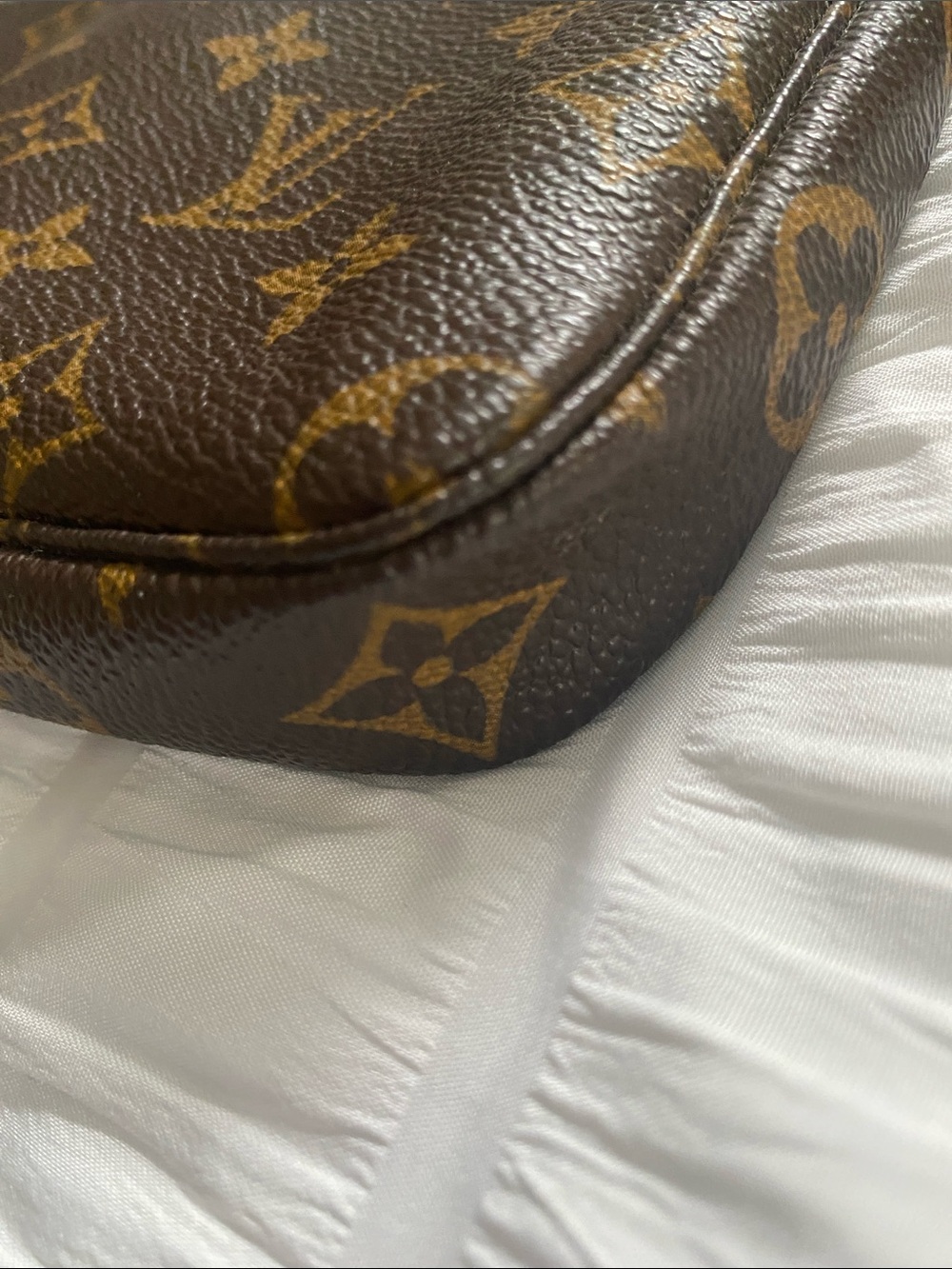 Louis Vuitton Brown Monogram Mini Pochette with Gold Chain - Picture 4 of 6